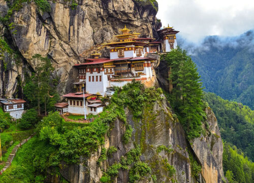 BHUTAN PACKAGE 6 NIGHTS & 7 DAYS